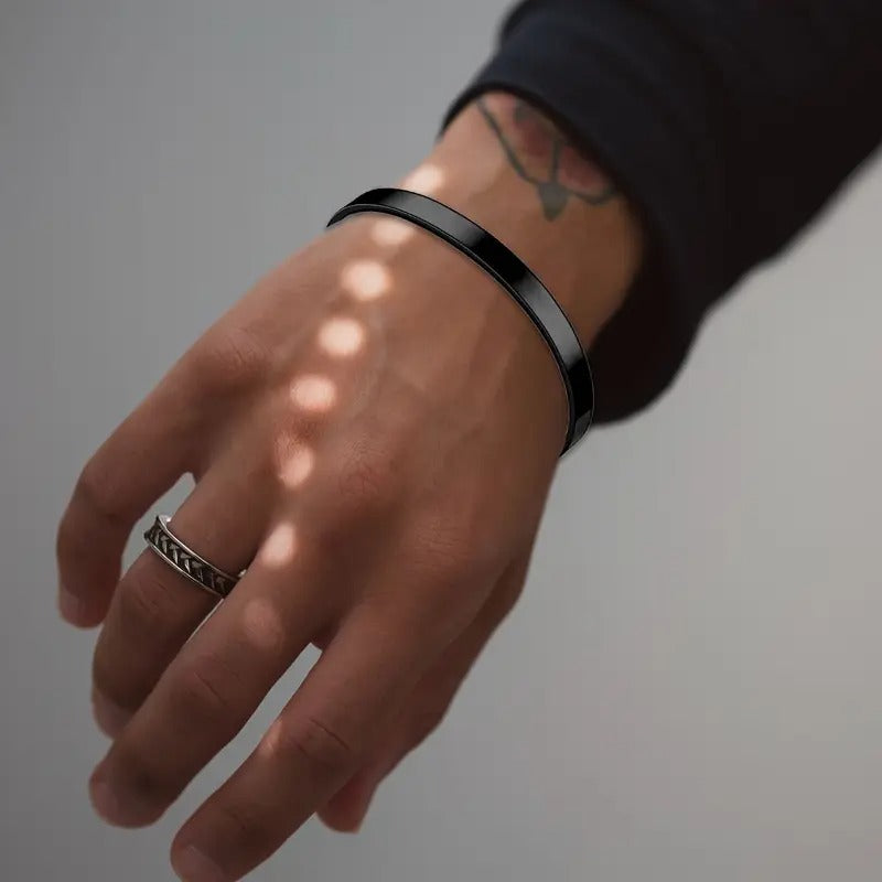 Elegant 304L Stainless Steel C-Shaped Open Bracelet